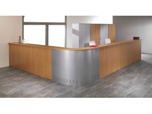 banque d'accueil budget : 
 banque modulaire d�clin�e en lamin� gris clair, hętre ou �rable.
   banque droite en �    85 cm x 110 cm x 60 cm
                            125  "                   "
                            145  "                   "
                            165  "                   " 
                            185  "                   "
   banque d'angle en :   93 cm x 93 cm diagonale 153 cm
   banque droite pour insertion d'un meuble de rangement en :   95 cm
  fabriqu� en europe 
 

