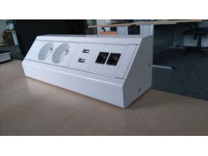 mobilier et accessoires pour informatique :: boitier de prise modulaire à pincer déplaçable STICK